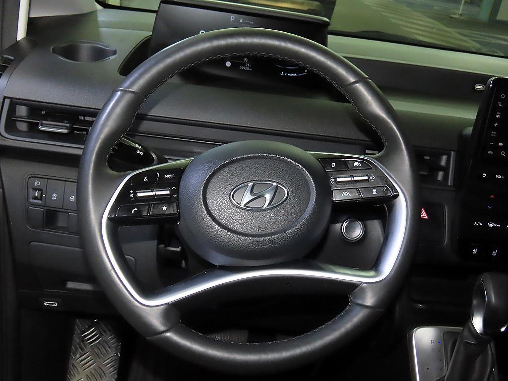 HYUNDAI Staria - Vista 8