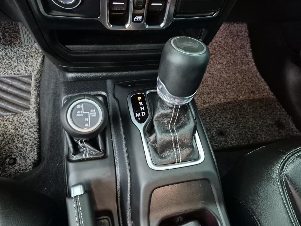 Jeep Wrangler - Vista 8