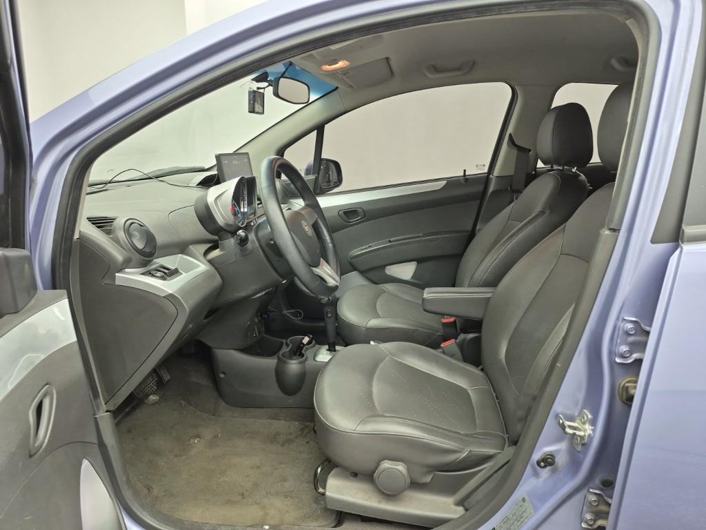 Chevrolet Spark - Vista 11