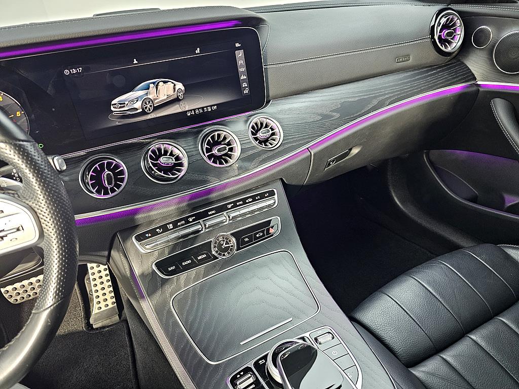 Mercedes Benz E class - Vista 10