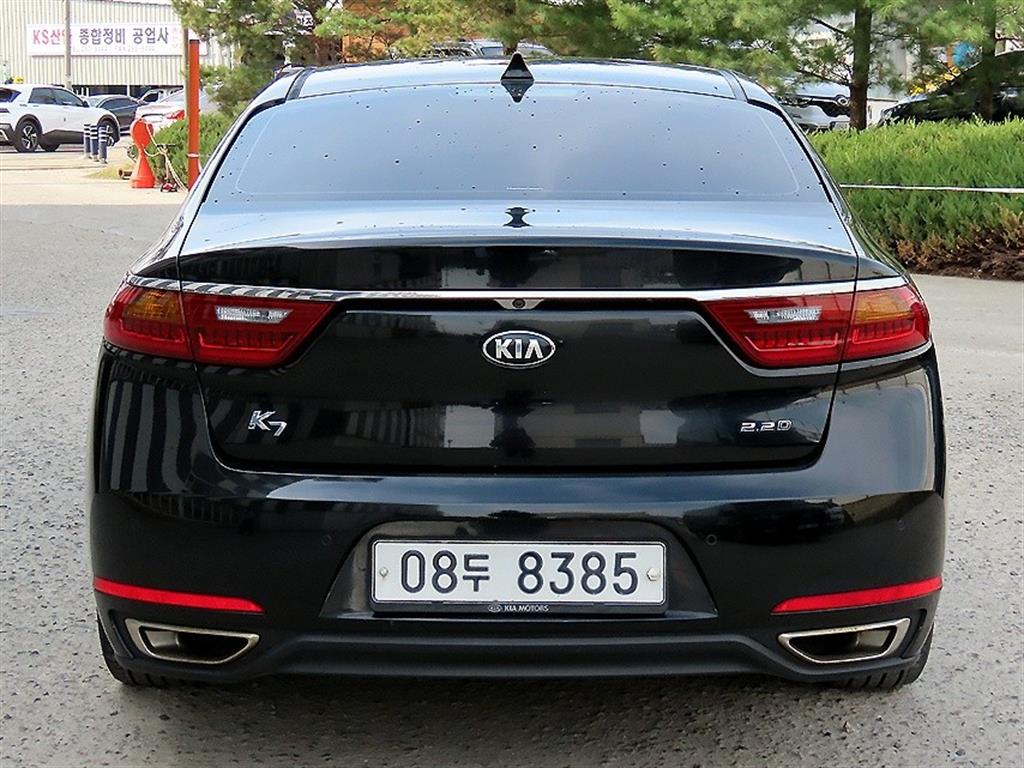 KIA K7 - Vista 4