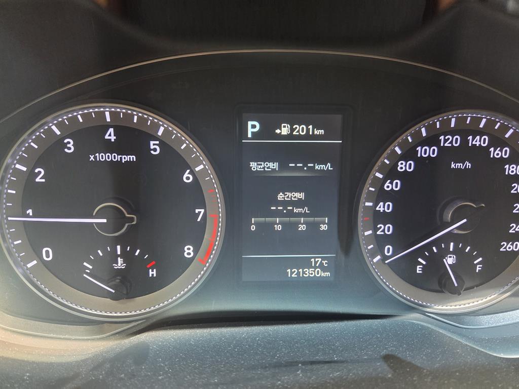 HYUNDAI Grandeur - Vista 6