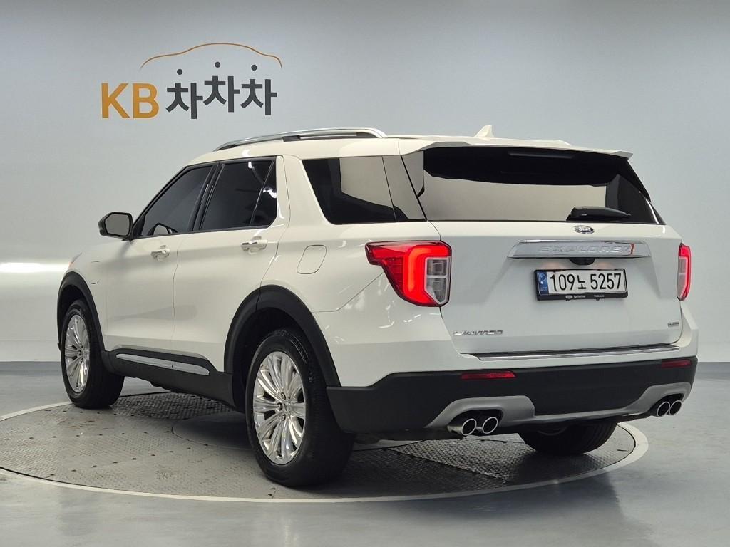 Ford Explorer - Vista 2