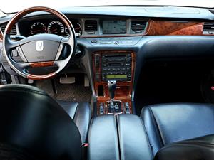 HYUNDAI Equus - Vista 10