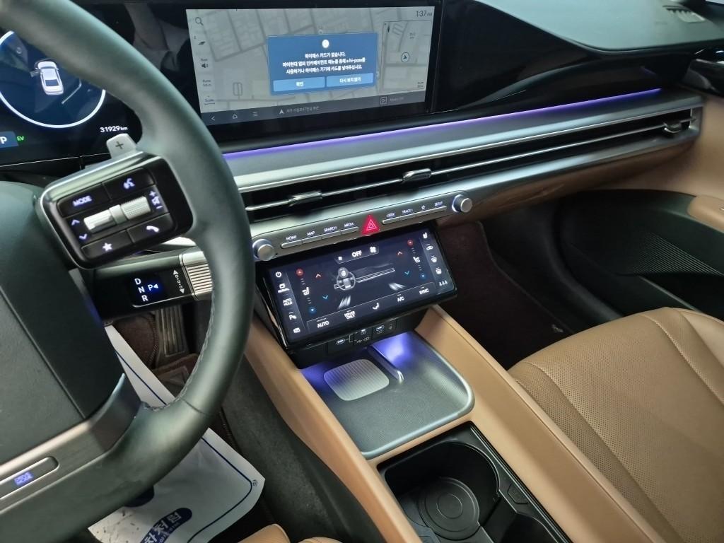 HYUNDAI Grandeur - Vista 10