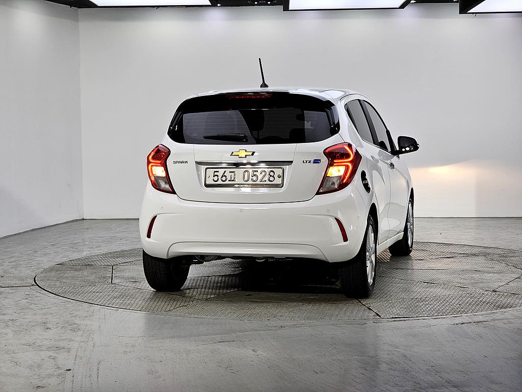 Chevrolet Spark - Vista 4