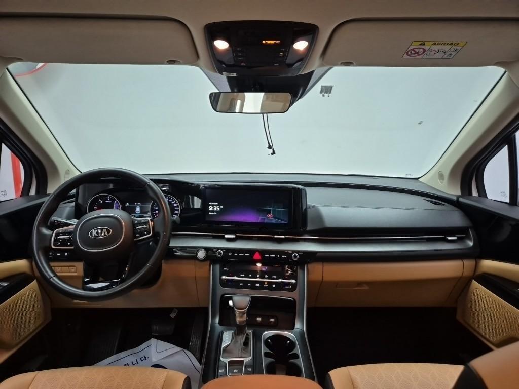 KIA Carnival - Vista 7