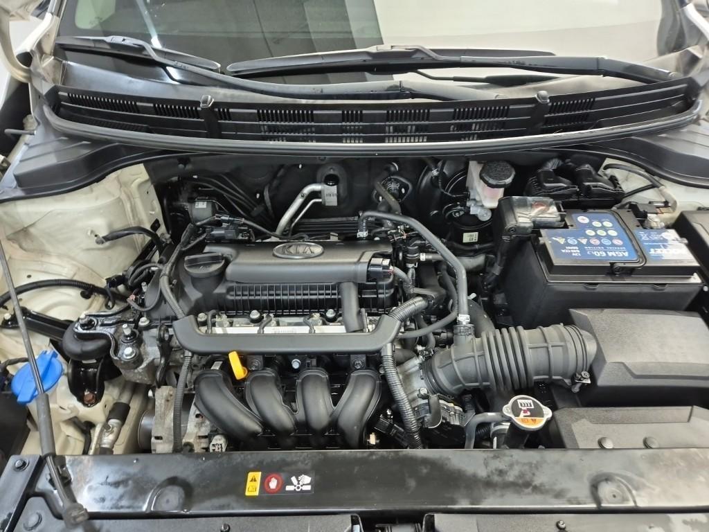 KIA Stonic - Vista 5