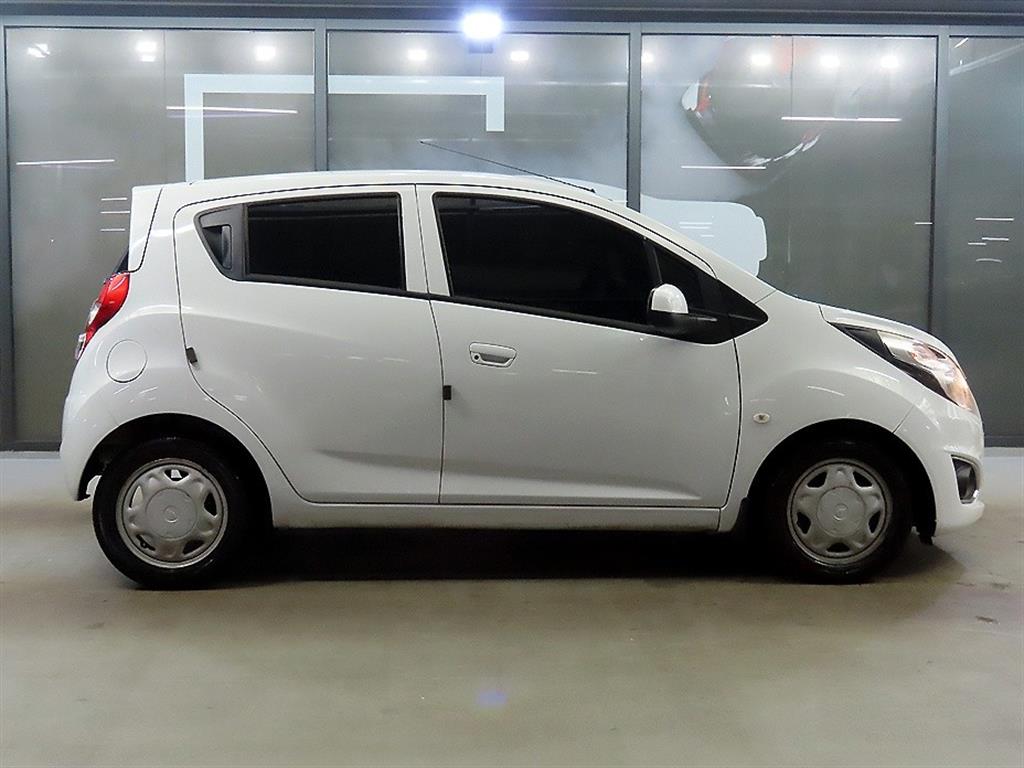 Chevrolet Spark - Vista 3