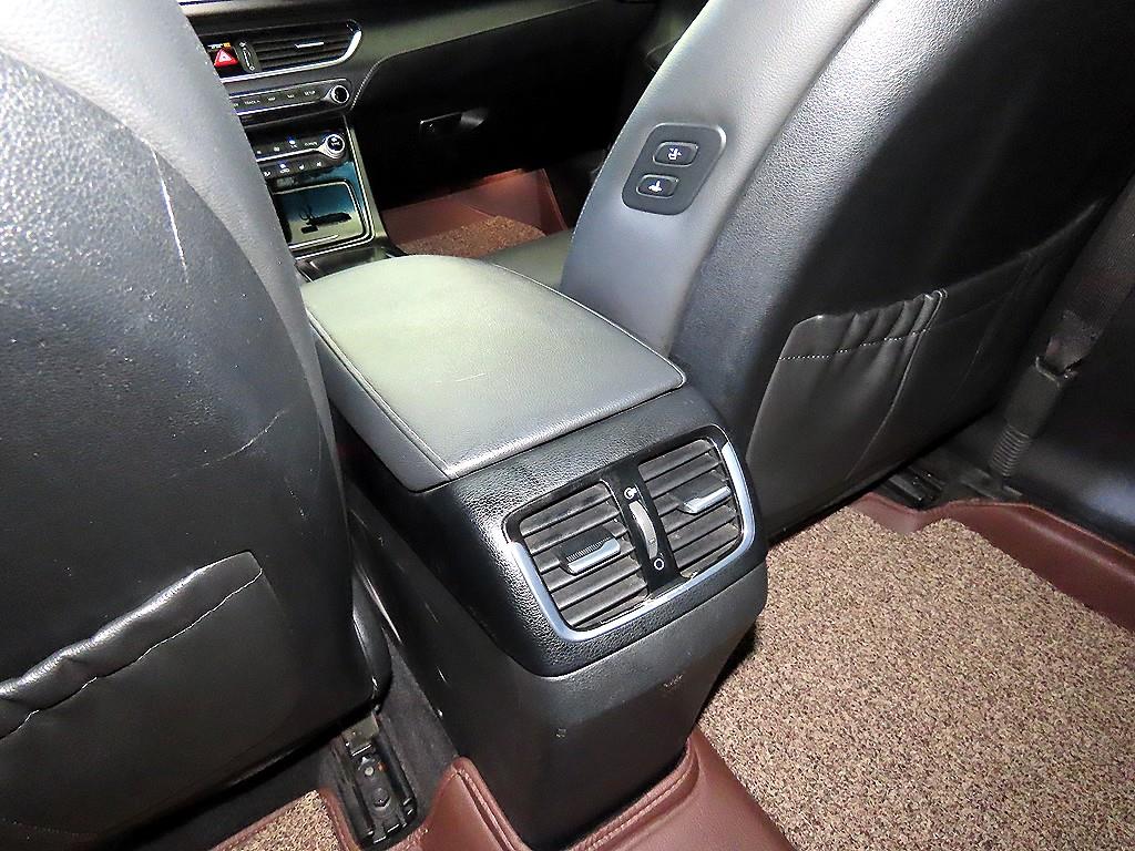 HYUNDAI Grandeur 2018 Negro - Importación desde Corea - HF Imports Iquique - Foto 17