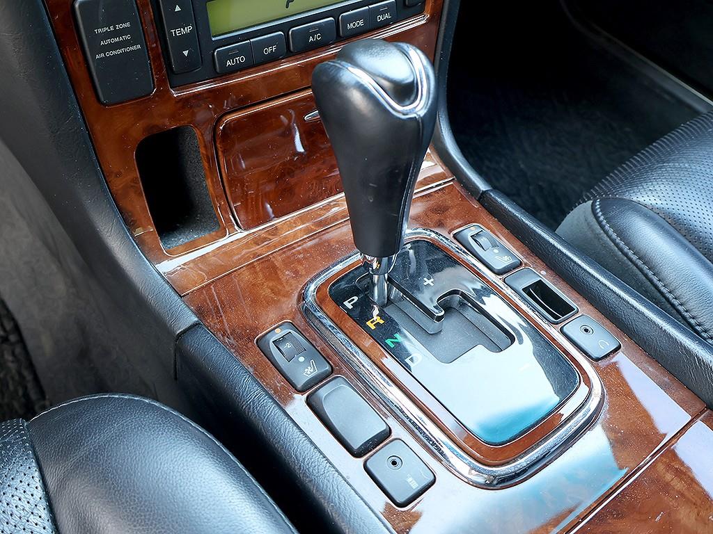 HYUNDAI Equus 2004 Negro - Importación desde Corea - HF Imports Iquique - Foto 7