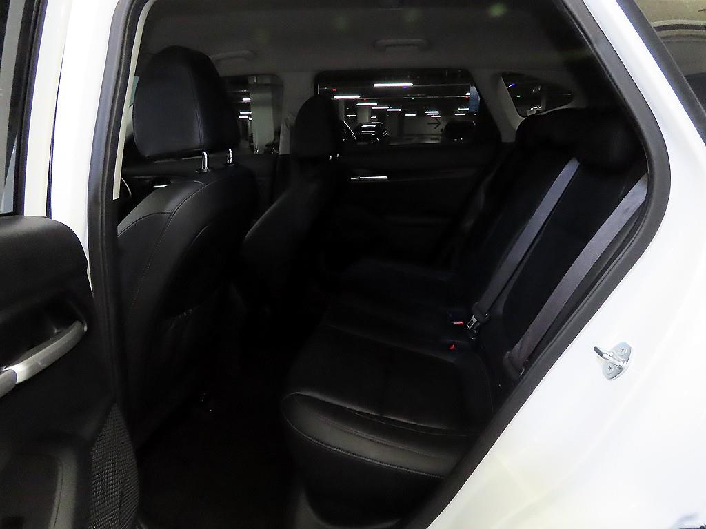 KIA Seltos - Vista 6