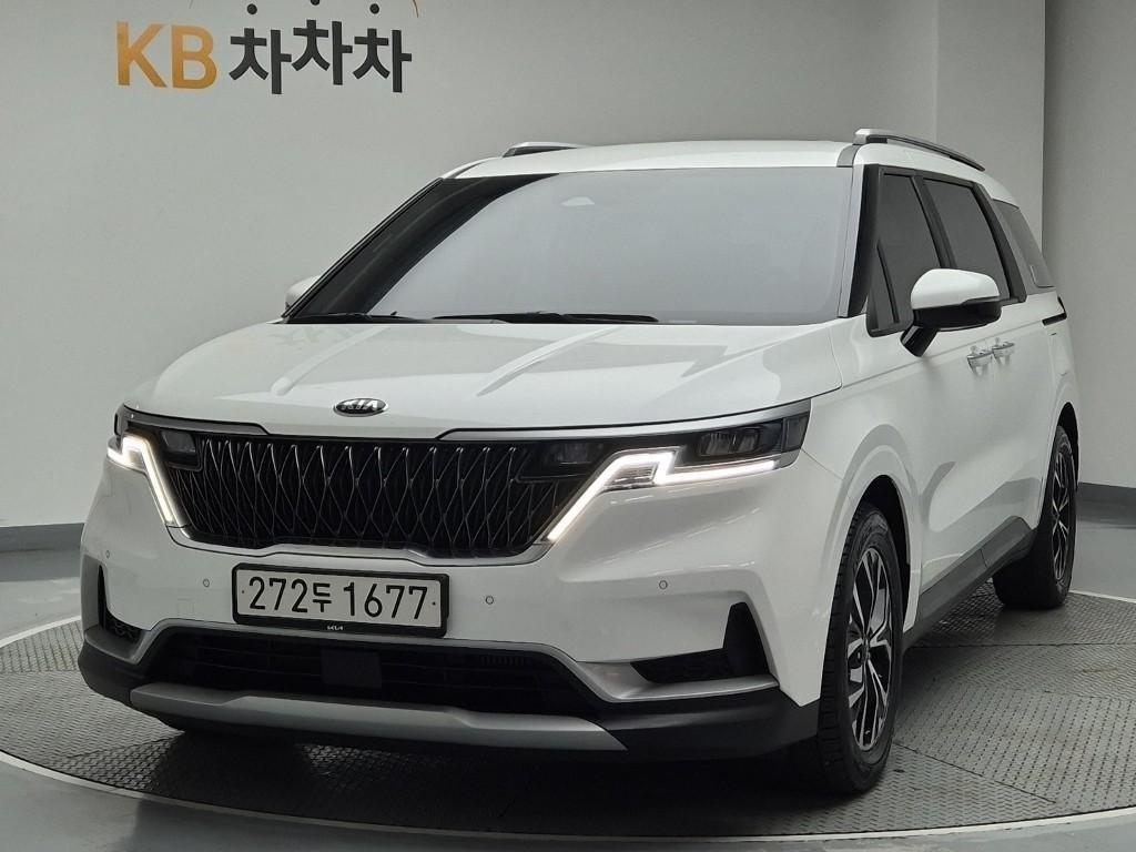 KIA Carnival 2021 Blanco - Importación desde Corea - HF Imports Iquique - Foto 1