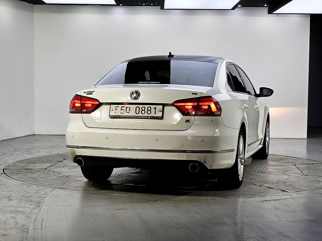 Volkswagen Passat - Vista 3