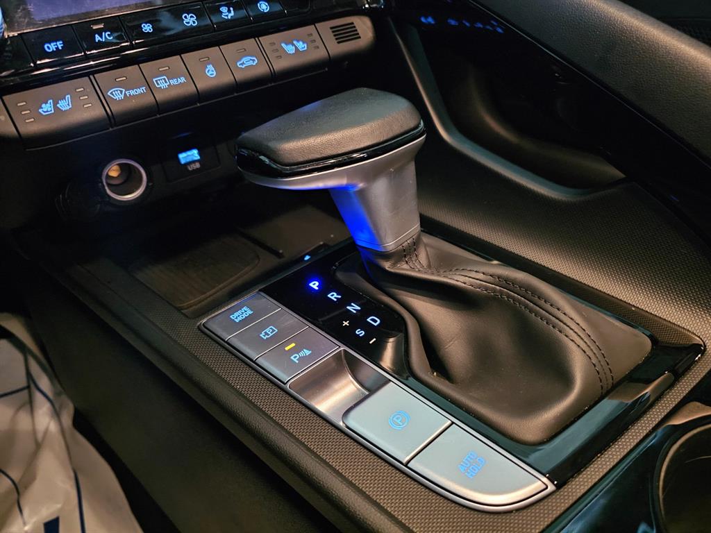 HYUNDAI Avante - Vista 12