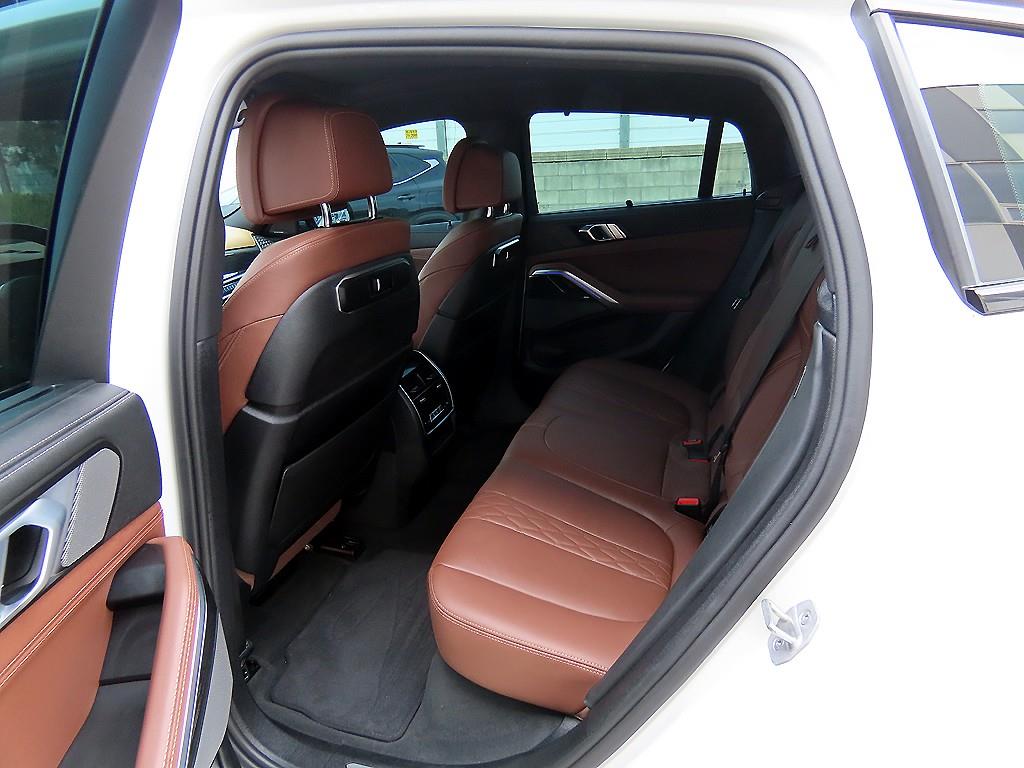 BMW X6 - Vista 6