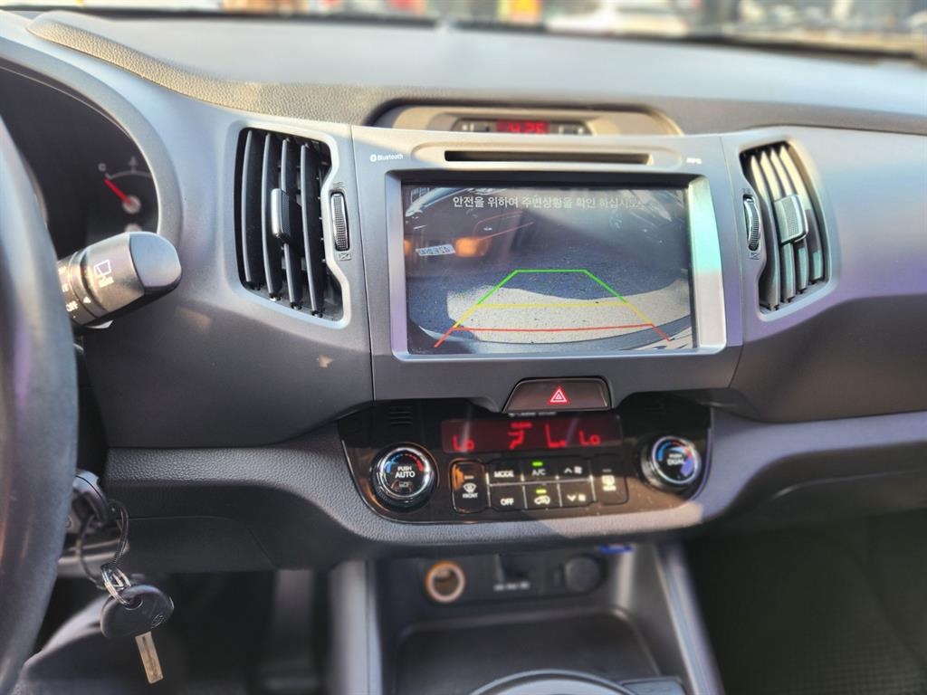 KIA Sportage - Vista 11