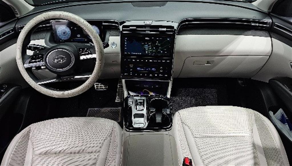 HYUNDAI Tucson - Vista 7