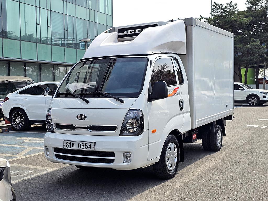 Small Truck Freezer Box(High Deck) 2019 Blanco - Importación desde Corea - HF Imports Iquique - Foto 1