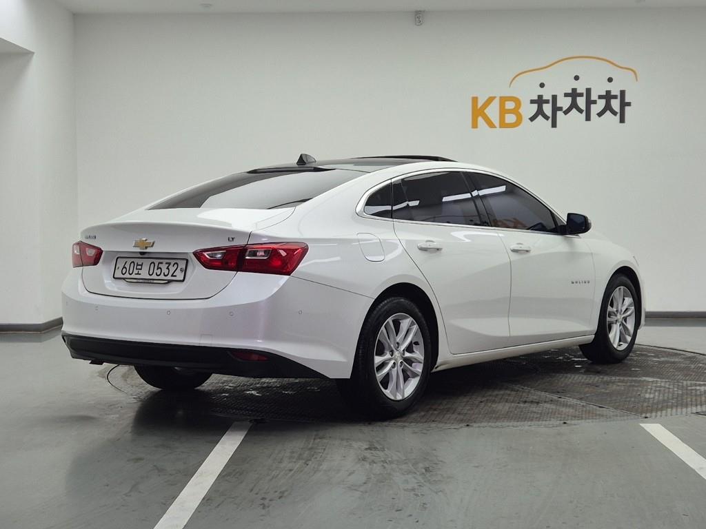 Chevrolet Malibu - Vista 4