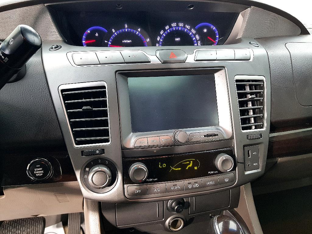 Ssangyong Korando 2014 Blanco - Importación desde Corea - HF Imports Iquique - Foto 13