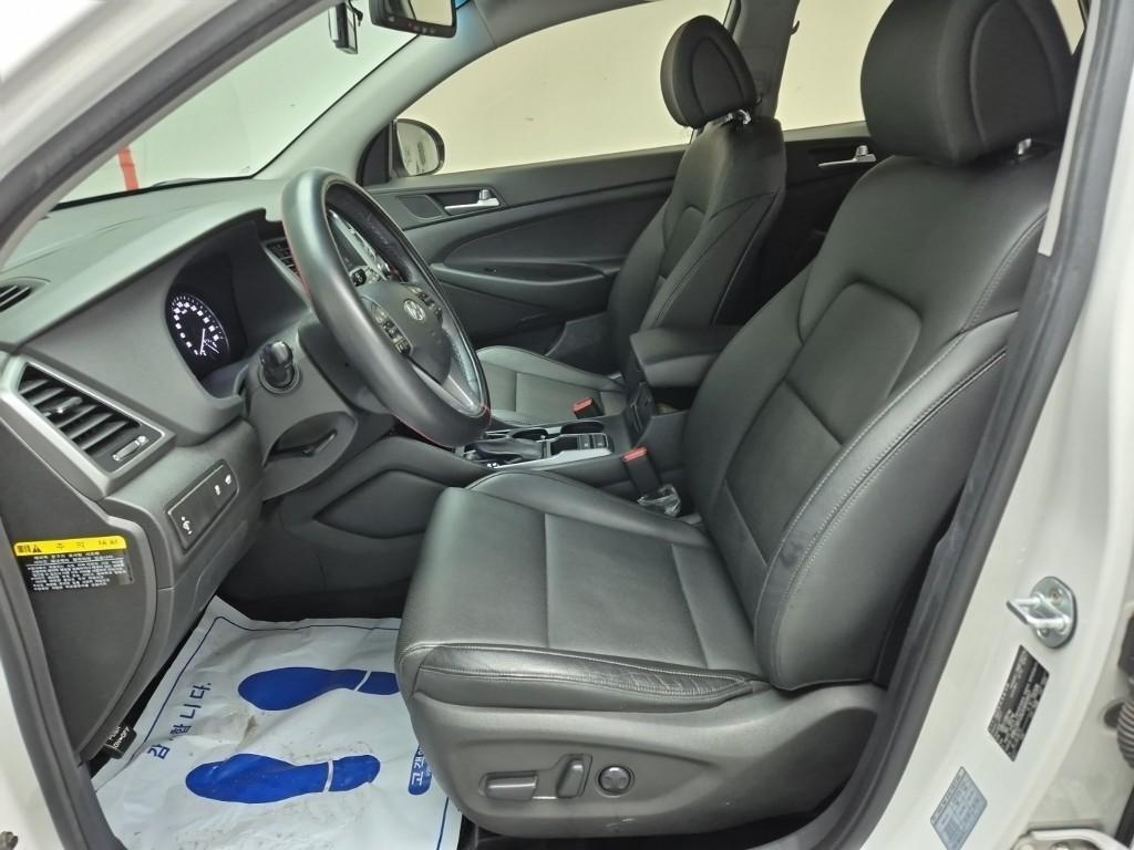 HYUNDAI Tucson - Vista 11