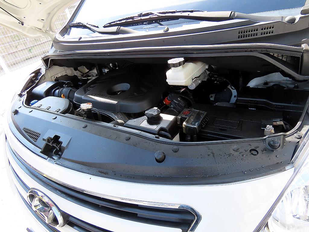 HYUNDAI Starex 2018 Blanco - Importación desde Corea - HF Imports Iquique - Foto 16