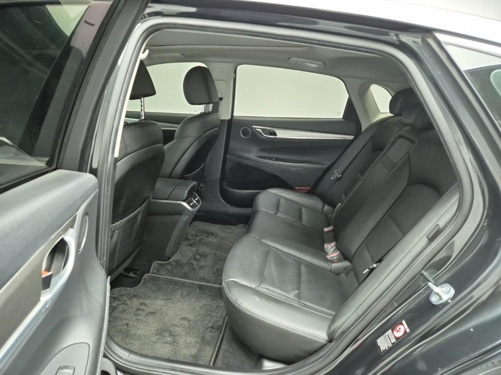 HYUNDAI Grandeur - Vista 12