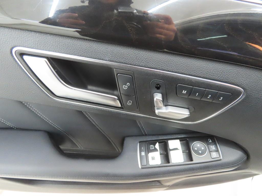 Mercedes Benz E class - Vista 9