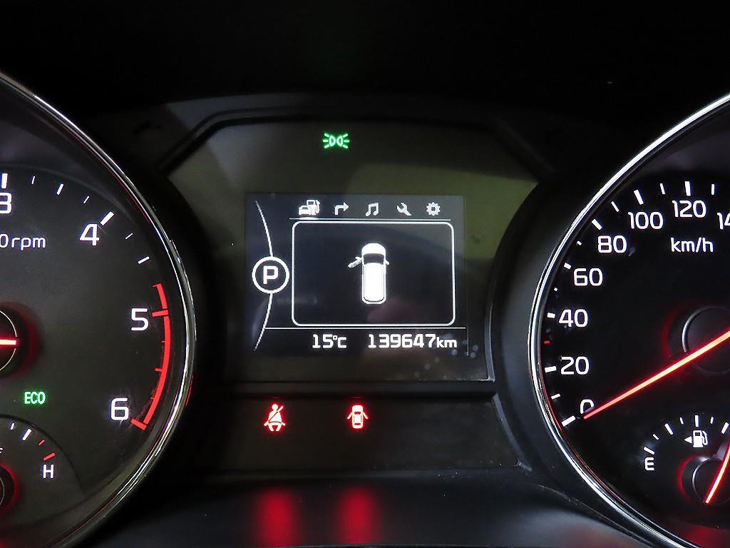 KIA Carnival - Vista 2