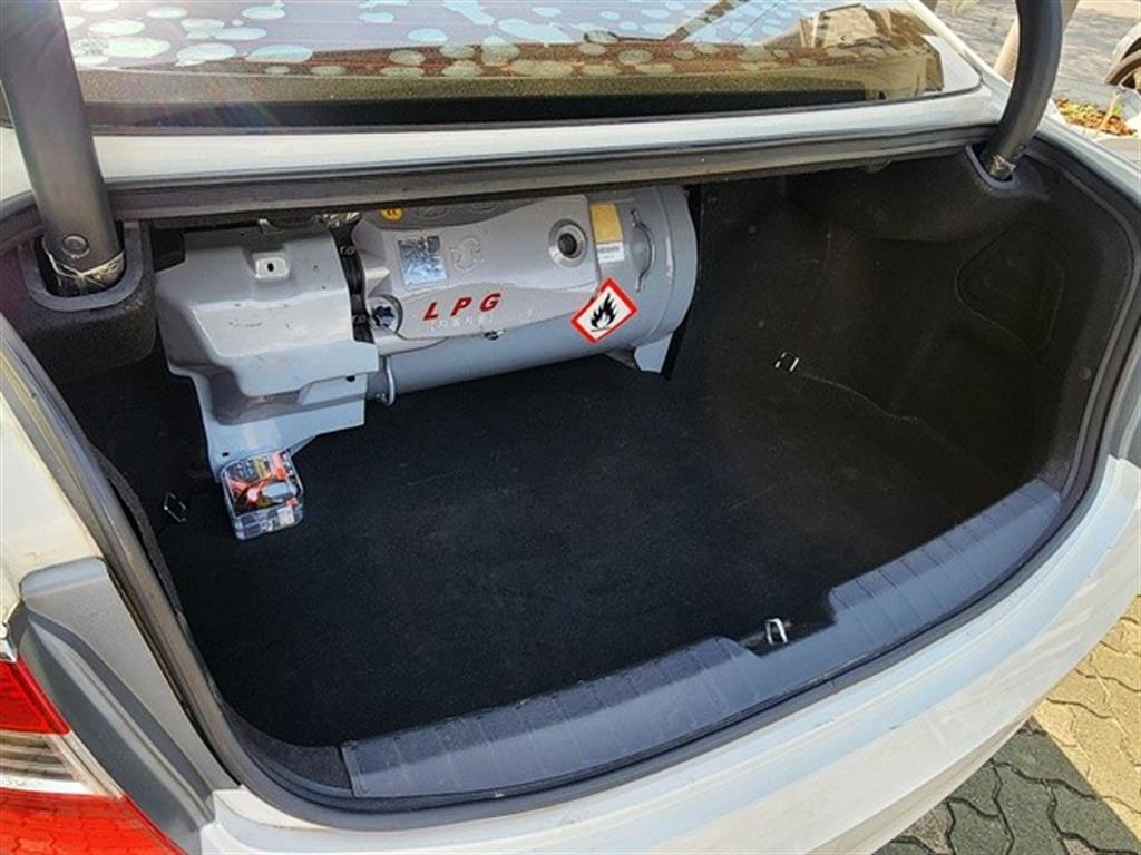 HYUNDAI Grandeur - Vista 7