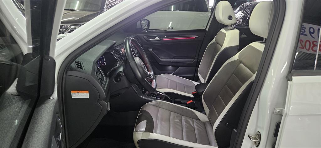 Volkswagen T-Roc - Vista 9