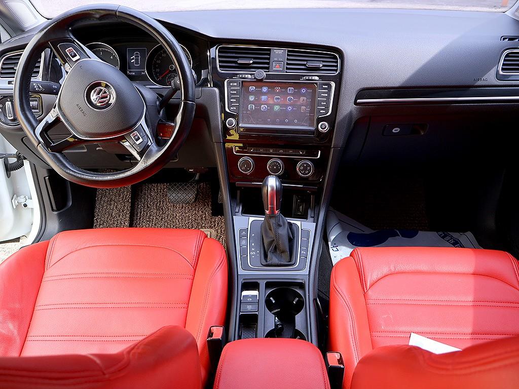 Volkswagen Golf - Vista 9