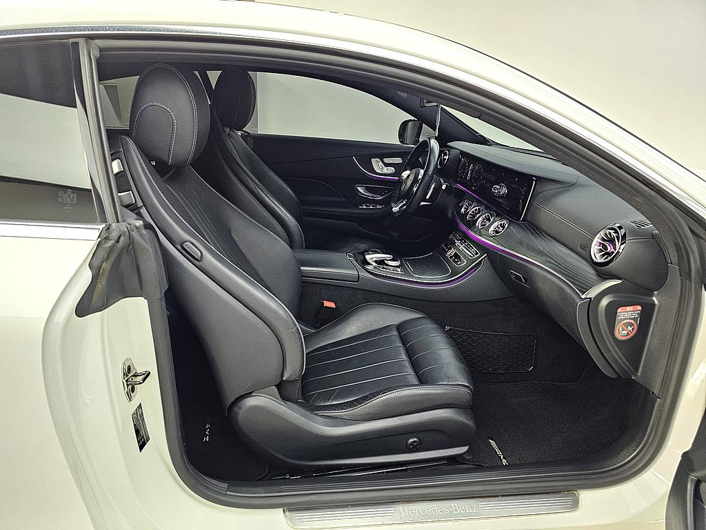 Mercedes Benz E class - Vista 5