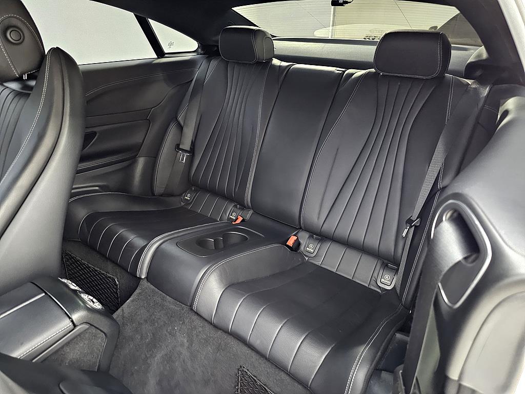 Mercedes Benz E class - Vista 9