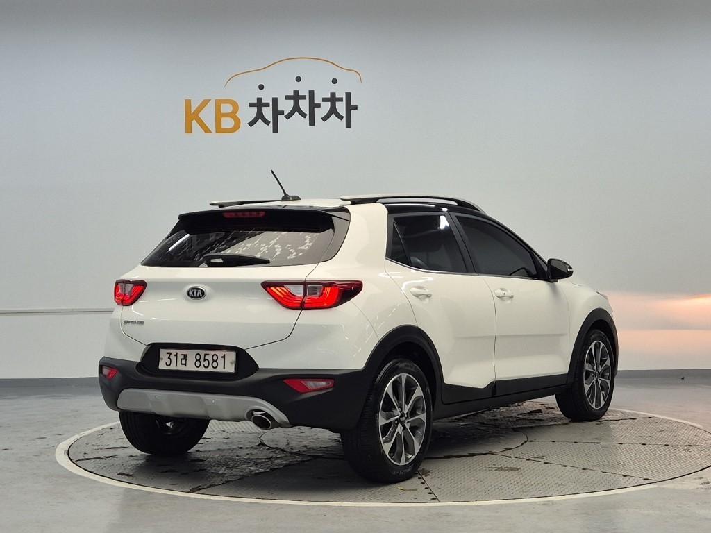 KIA Stonic - Vista 3