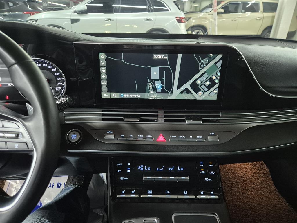 HYUNDAI Grandeur - Vista 10