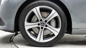 Mercedes Benz E class - Vista 10