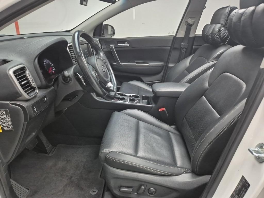 KIA Sportage - Vista 11