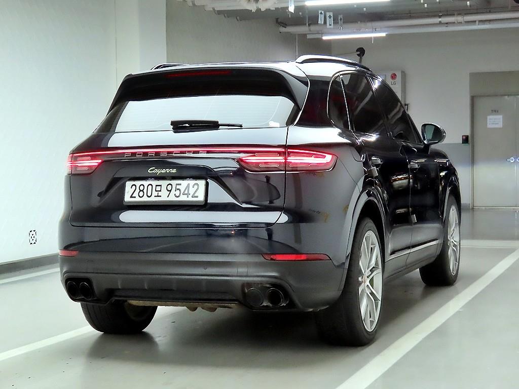 Porsche Cayenne - Vista 4