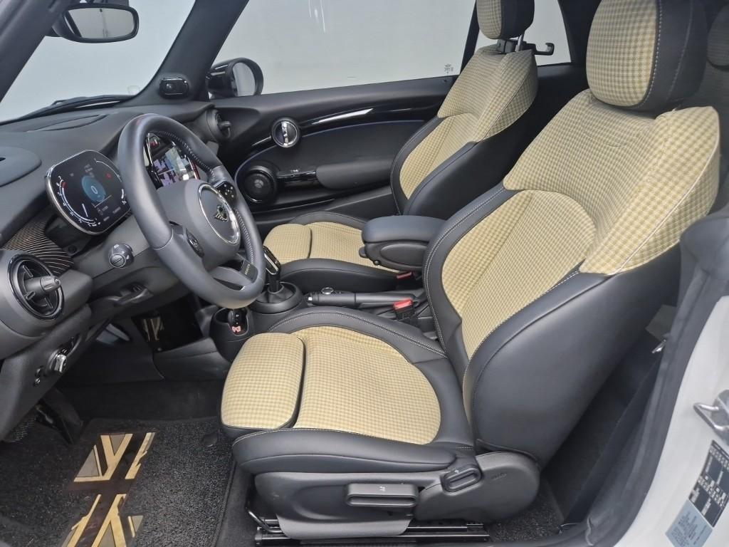 Mini Cooper Convertible - Vista 11