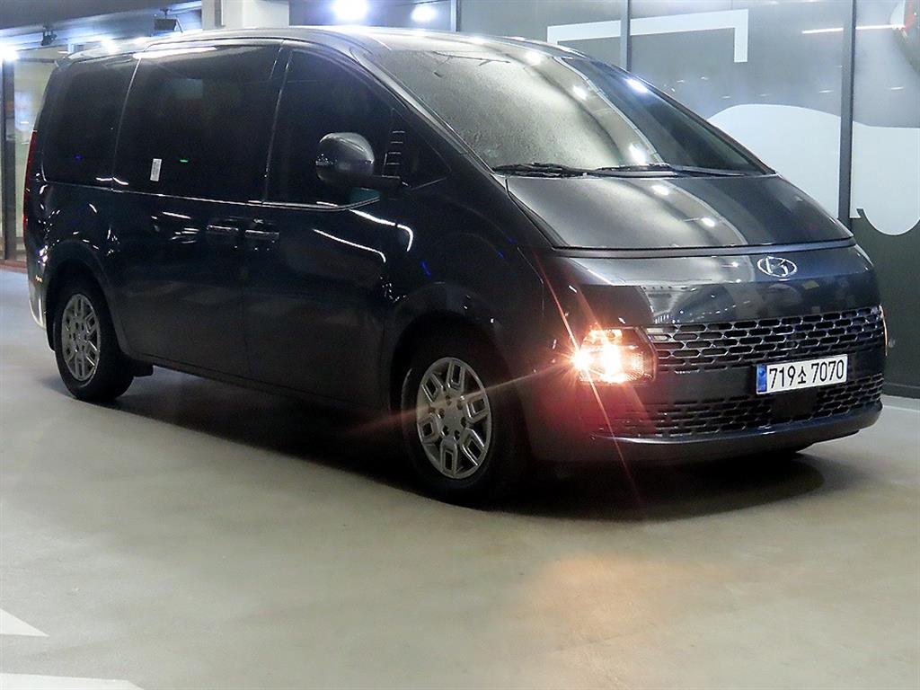 HYUNDAI Staria 2023 Gris - Importación desde Corea - HF Imports Iquique - Foto 1