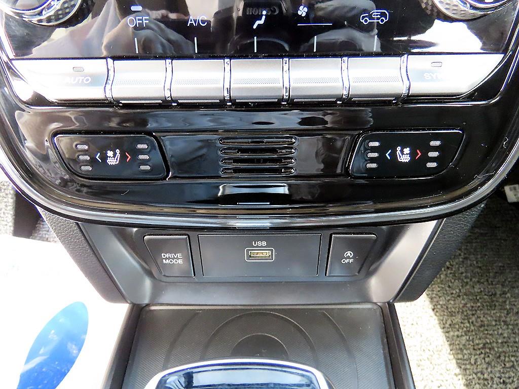 Ssangyong Tivoli 2023 Blanco - Importación desde Corea - HF Imports Iquique - Foto 13