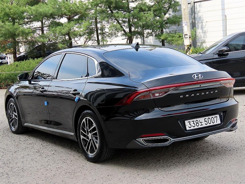 HYUNDAI Grandeur - Vista 3