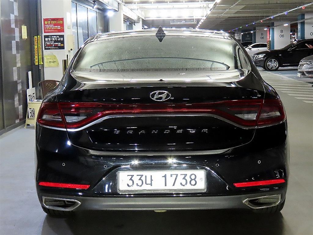 HYUNDAI Grandeur - Vista 5