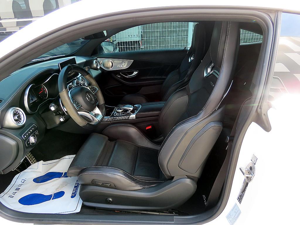 Mercedes Benz C Class - Vista 5