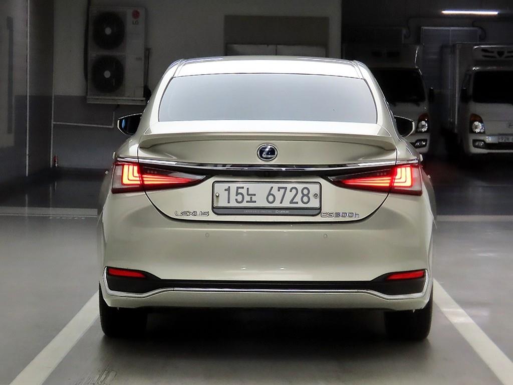 Lexus ES - Vista 3
