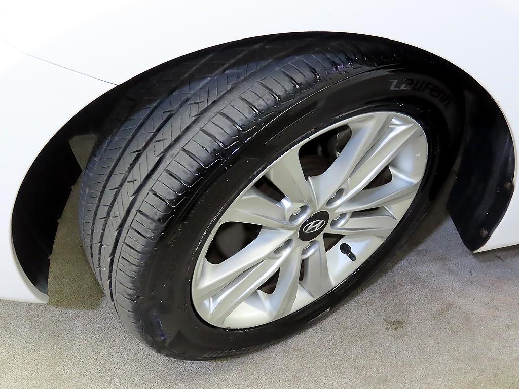 HYUNDAI Avante 2012 Blanco - Importación desde Corea - HF Imports Iquique - Foto 19