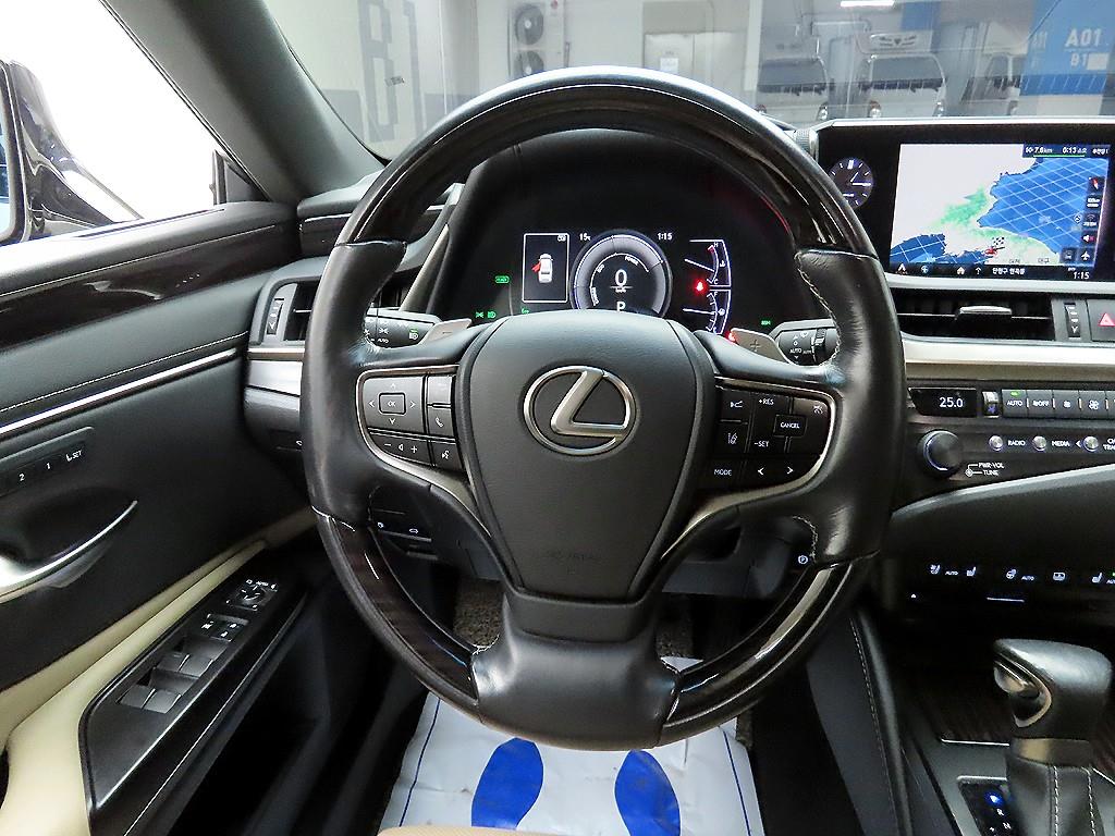 Lexus ES - Vista 7