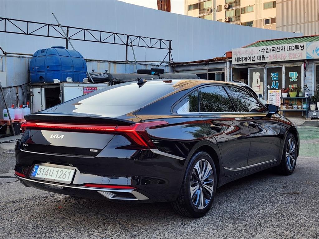 KIA K8 - Vista 4